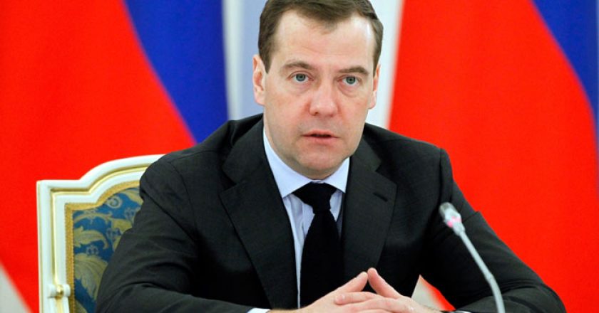 Вереница мерседесов: кировчане снимают кортеж Медведева‍