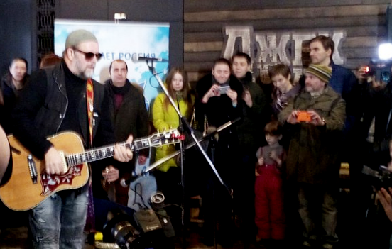 Борис Гребенщиков выступит в холле одного из кинотеатров Кирова