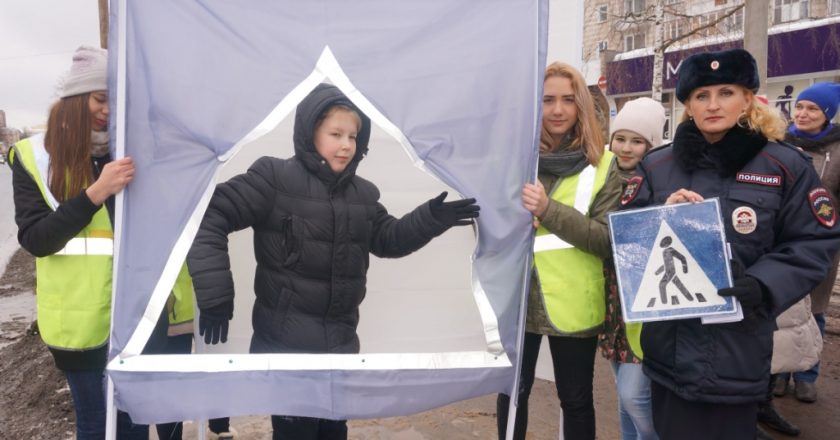 В Кирове около 100 человек поддержали акцию «Сложности перехода»