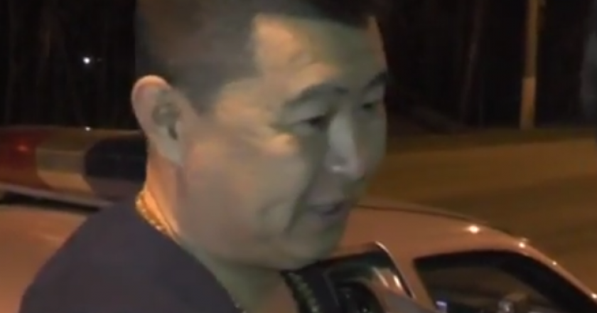 Появилось видео задержания пьяного водителя из Китая в Кирове‍