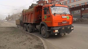 248 кубометров мусора и смета вывезено с улиц Кирова за сутки