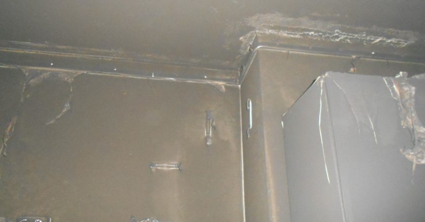 В Кирове загорелась квартира из-за раскаленного масла на плите