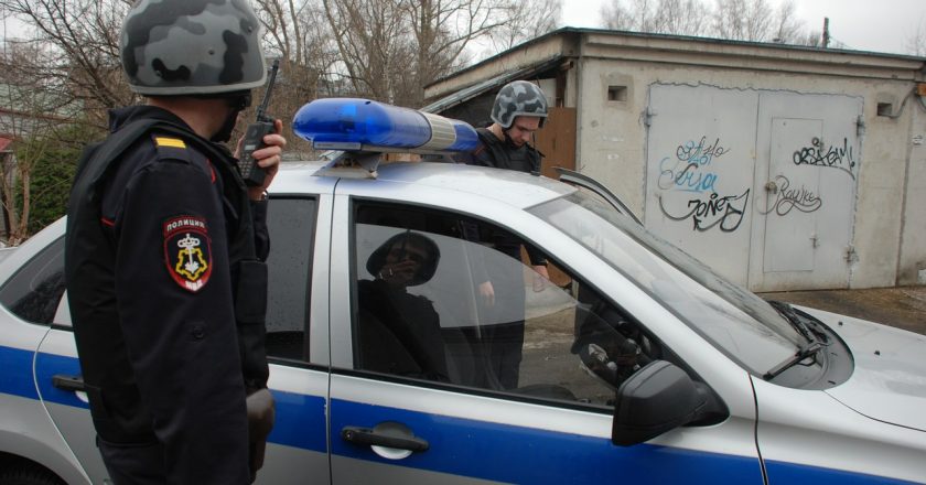 В Кирове задержали пьяного водителя на угнанной машине
