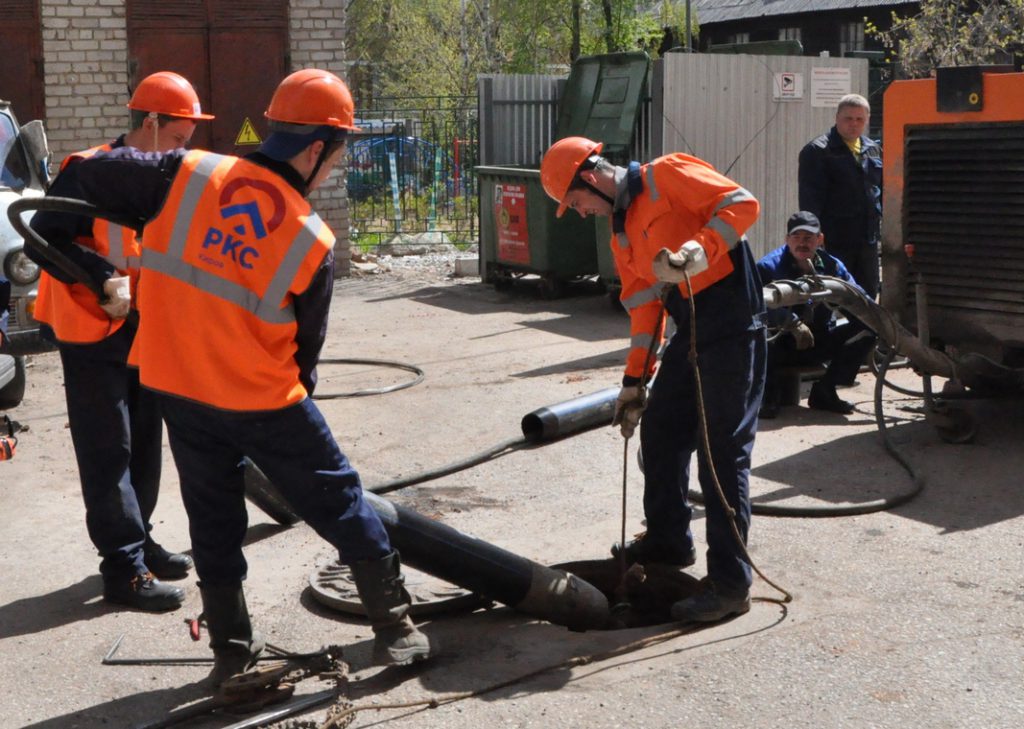 ККС ремонтируют канализацию в Кирове по новой технологии