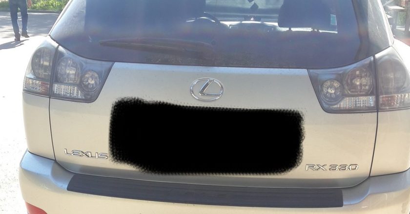 Судебные приставы за долги арестовали Lexus у кировчанина
