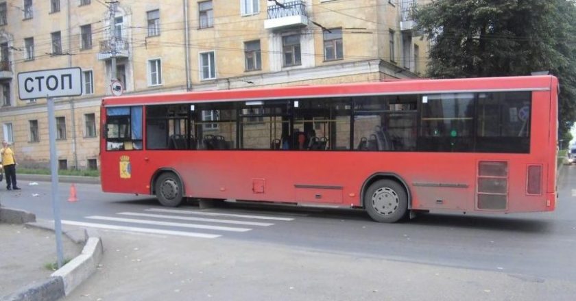 Кирове автобус 53 маршрута насмерть сбил женщину