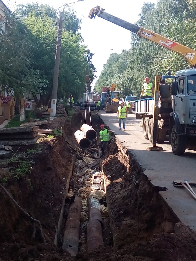 На улице Красноармейской завершается реконструкция теплосети