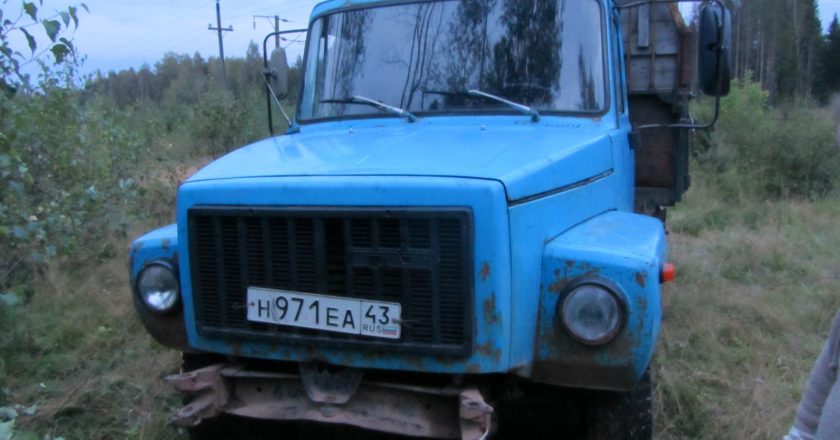 В пригороде Кирова бесправник на грузовике насмерть сбил мужчину