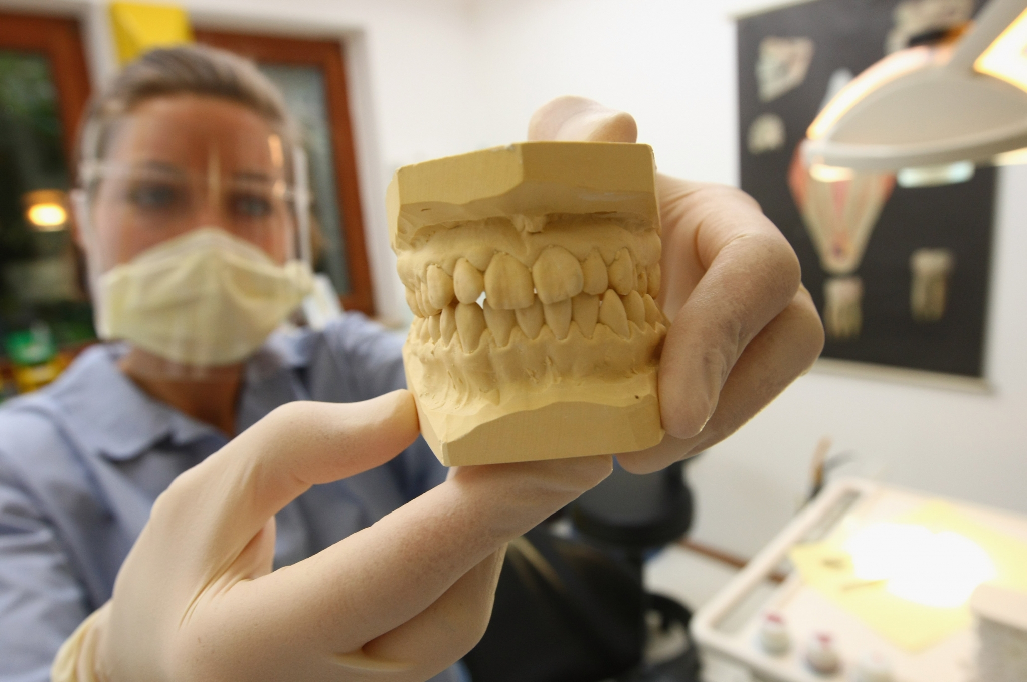 Новейшие решения в восстановлении зубов