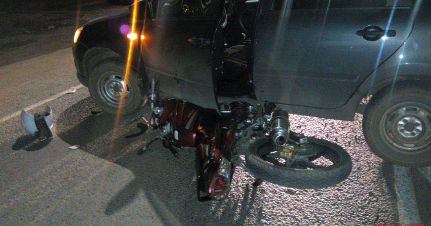 В Котельничском районе в аварию попал 15-летний мотоциклист‍