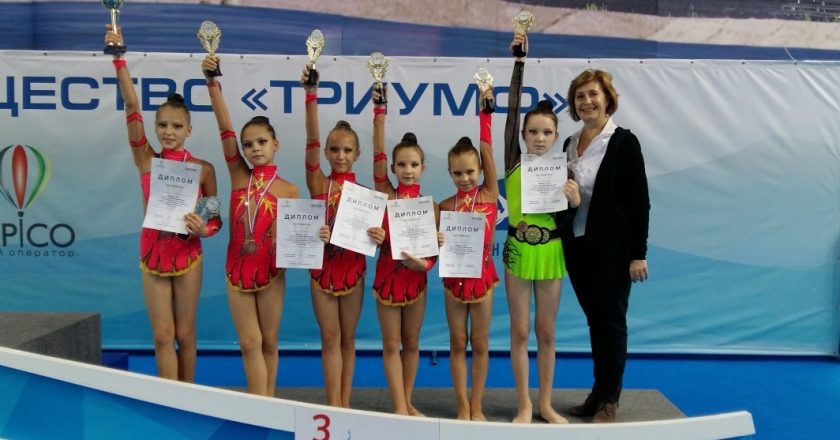Кировские гимнастки взяли бронзу всероссийских соревнований
