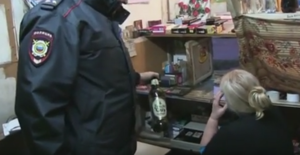 В Кирове из киоска на Солнечной изъяли около 100 литров алкоголя‍