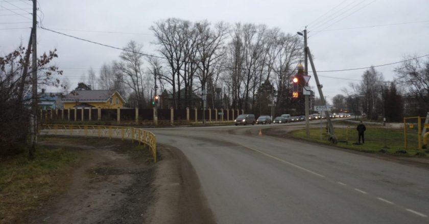 В Кирове из автобуса на проезжую часть выпал 67-летний пассажир