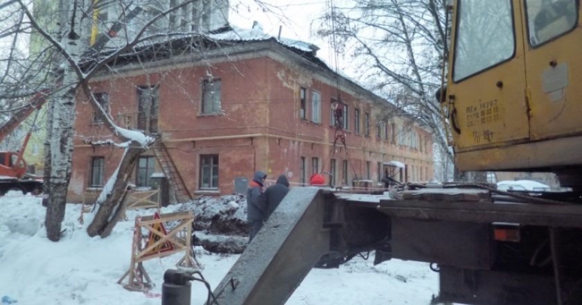 В Кирове в дом, на который упал кран, разрешили заселить жильцов