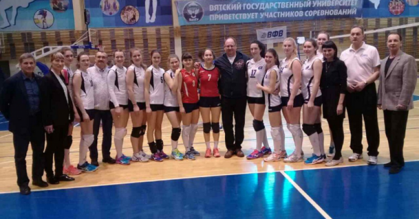 В ВятГУ соревновались лучшие женские команды по волейболу Приволжского федерального округа
