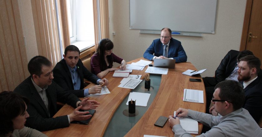 В министерстве информационных технологий и связи Кировской области обсудили перспективы развития Центров оказания услуг для бизнеса.