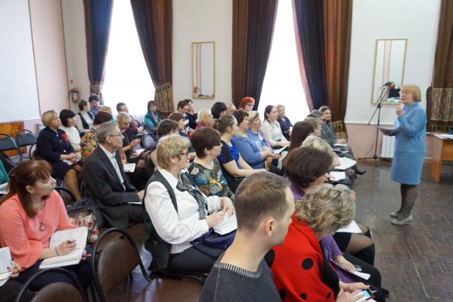 На базе региональной инновационной площадки ВятГУ успешно прошел Фестиваль школьных филологических проектов
