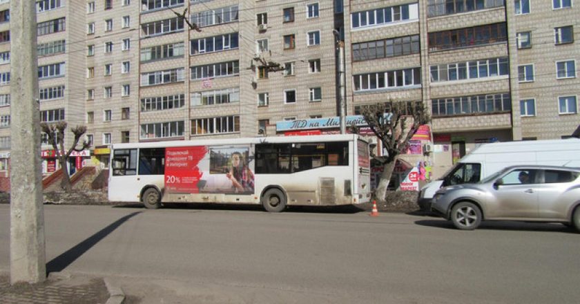 Трём пенсионерам понадобилась медицинская помощь после поездки на автобусе