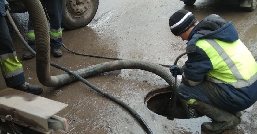 Работы по водоотведению в Кирове завершат к 20 апреля