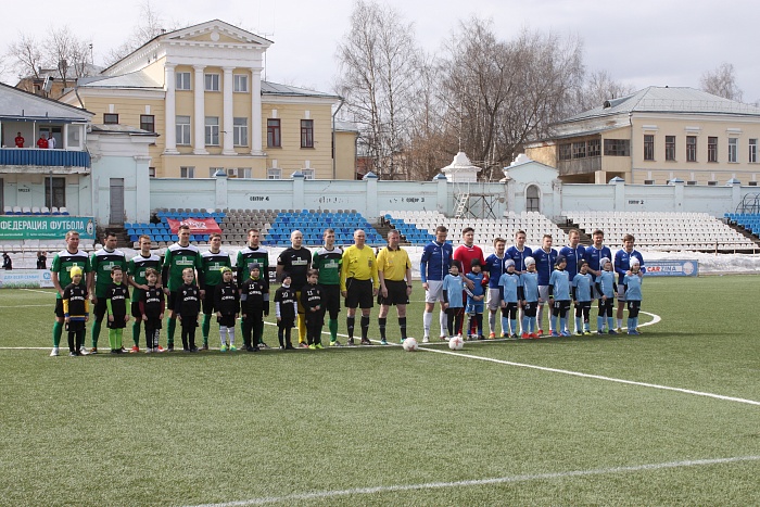 В Кирове открыли сезон любительской футбольной лиги