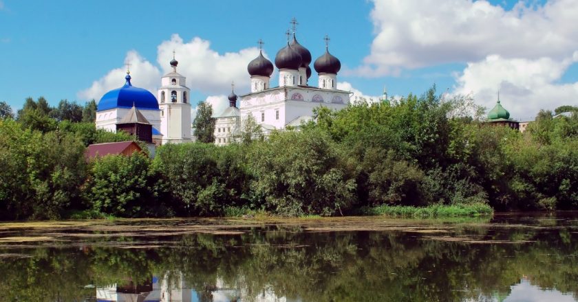 Илья Шульгин намерен закрыть незаконную стройку у Трифонова монастыря