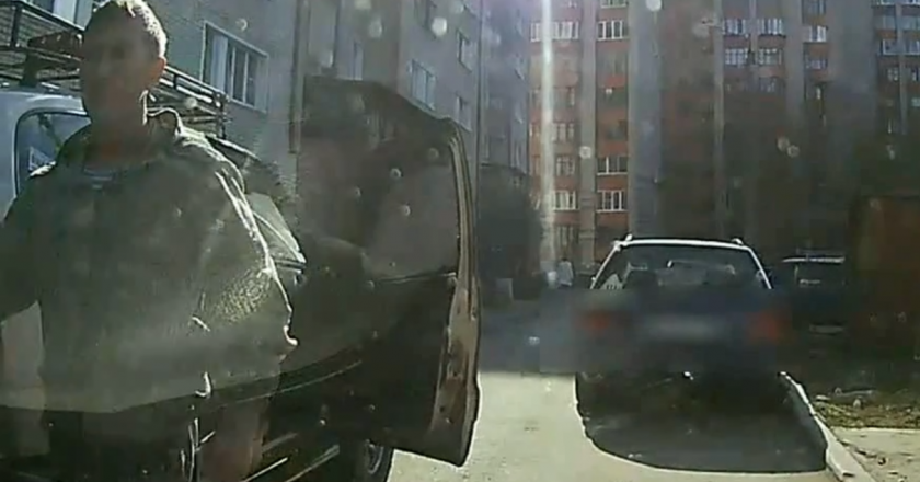 Кировские полицейские раскрыли умышленное повреждение автомашины