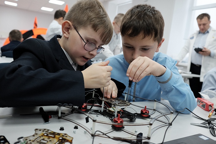 В Кировской области открыли детский технопарк «Кванториум»