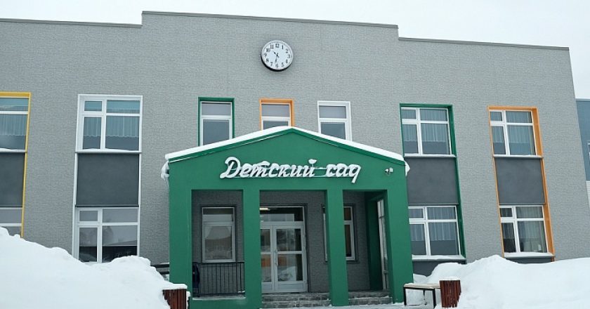 Дмитрий Курдюмов проверил готовность нового детского сада в микрорайоне Урванцево