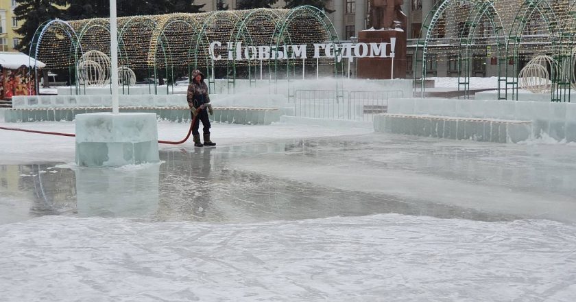 За новогодним городком следят видеокамеры