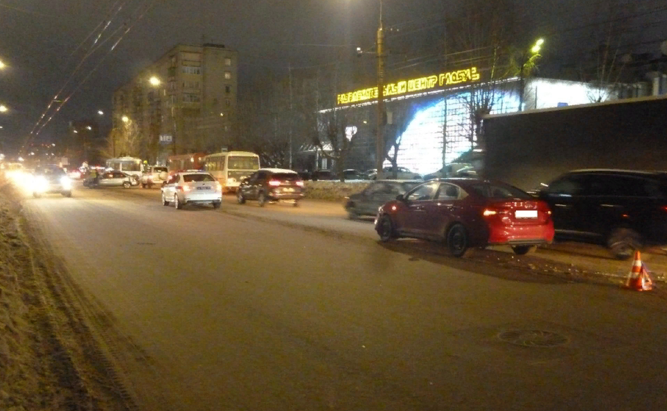 В Кирове в ДТП пострадала пассажирка легковушки