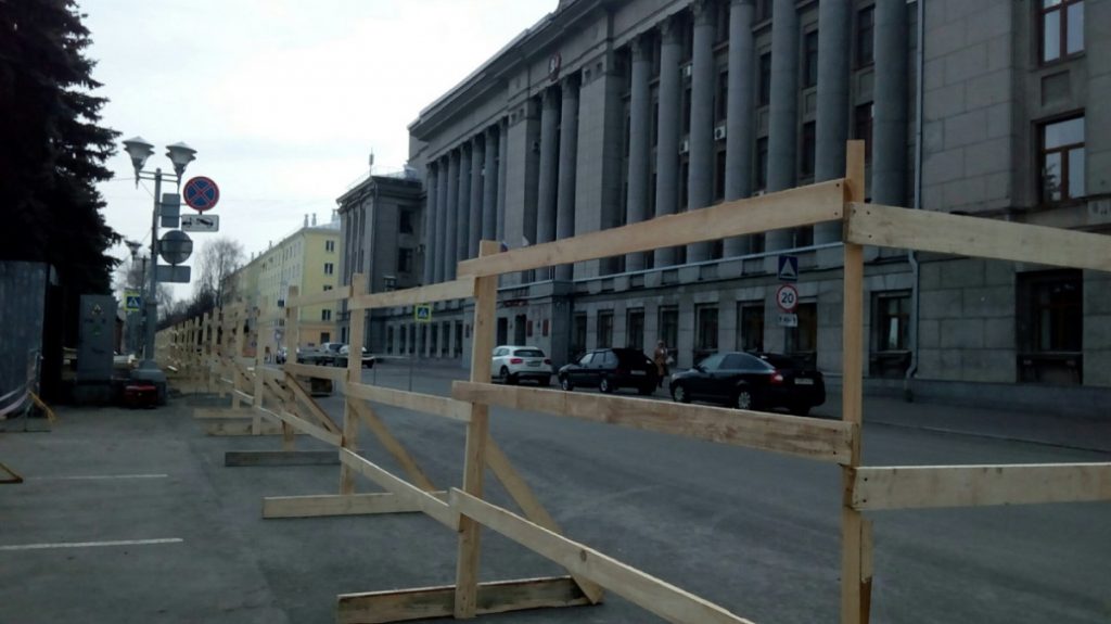 В Кирове до 31 октября перекрыли проезд к правительству