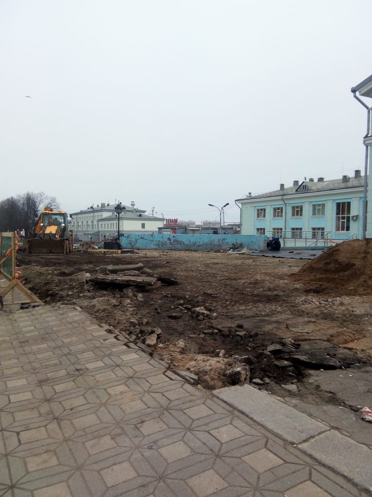 В Кирове начался ремонт привокзальной территории