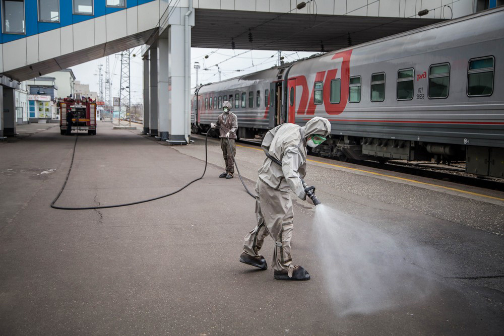 Железнодорожный вокзал в Кирове дезинфицировали