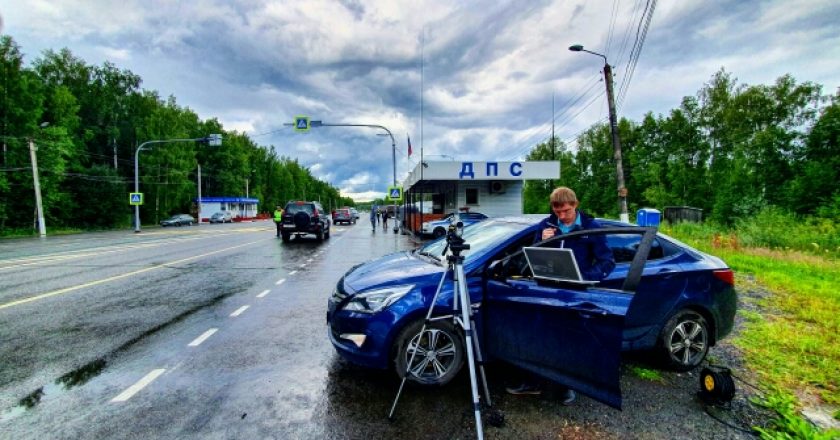 В Кирове у 29 водитлей за долги забрали машины