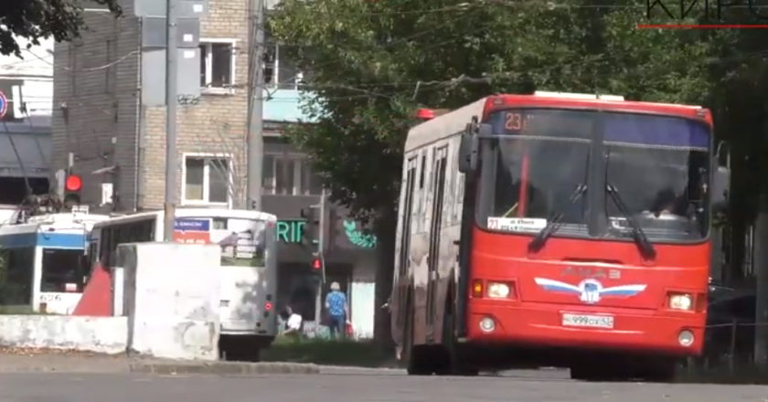 За срыв графиков движения автобусов и троллейбусов перевозчиков штрафуют