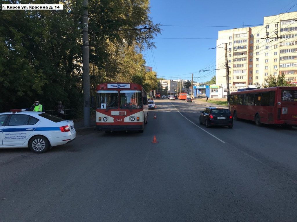 В ДТП в Кирове пострадала пассажирка троллейбуса