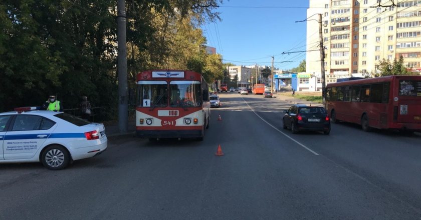 В ДТП в Кирове пострадала пассажирка троллейбуса