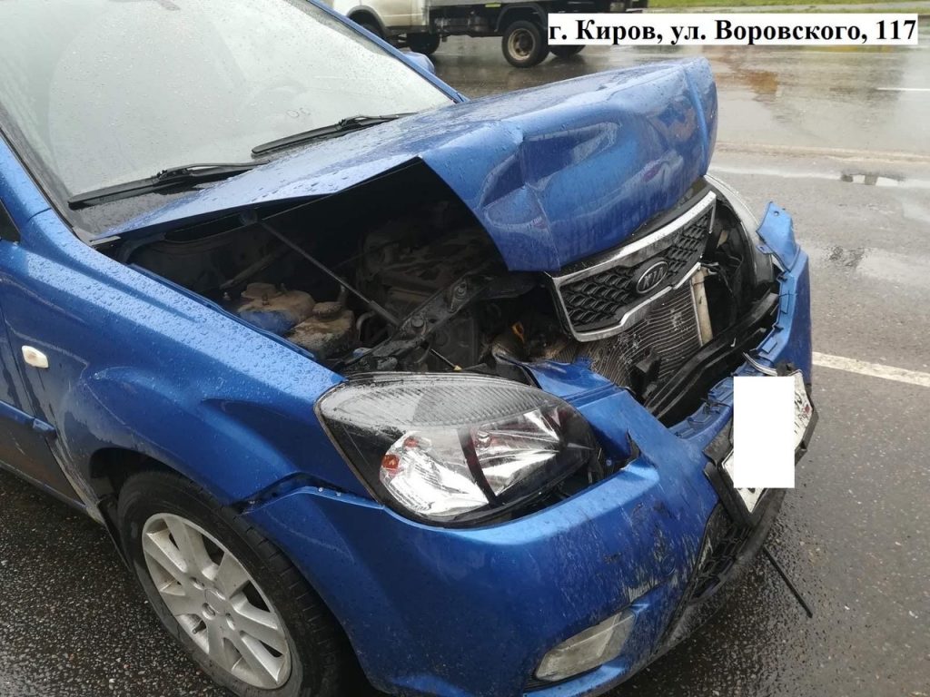 44-летний водитель автомобиля «Киа Рио» совершил столкновение с двигающимся впереди попутным автомобилем «Опель Астра» под управлением 36-летнего водителя.