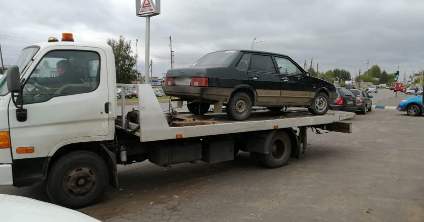 В Кирово-Чепецке у шести водителей забрали машины