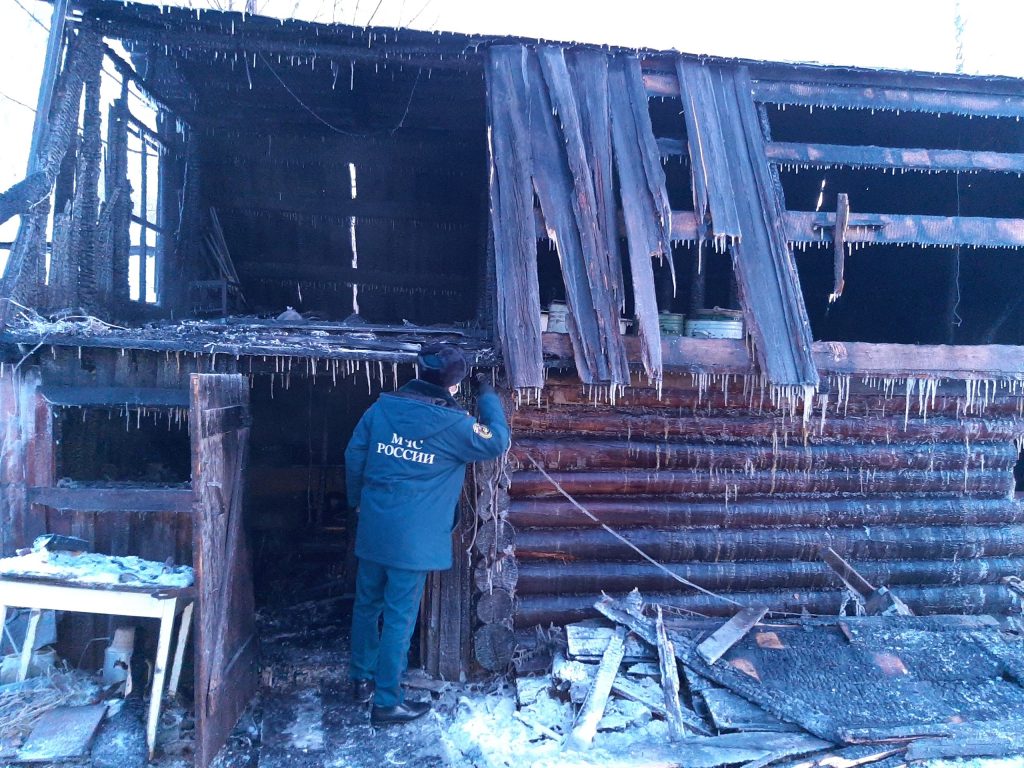 В Кировской области в воскресенье,29 ноября, при пожарах погибли четыре человека. О происшествиях сообщает пресс-служба регионального Следственного управления.