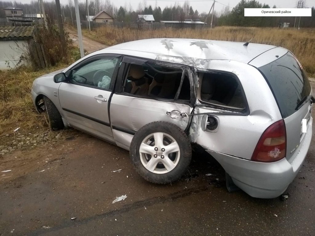 В Кировской области за два прошедших дня произошло семь дорожных аварий, в которых двое погибли и семеро были ранены. 