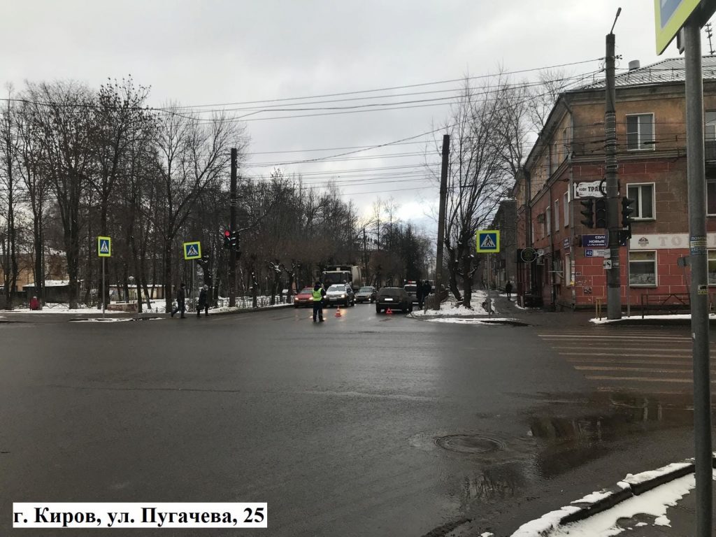 В Кирове в ДТП пострадали двое детей