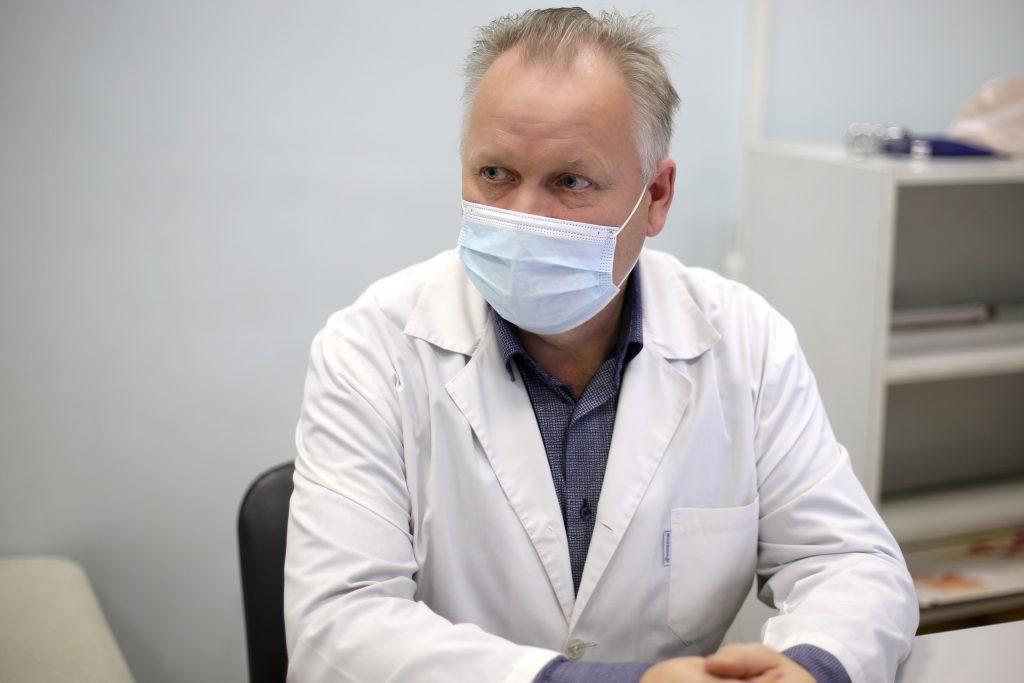 Кировский хирург перенес коронавирус с 80-процентным поражением легкого
