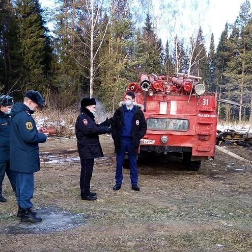 В Кирове прокуратура начала проверку по факту гибели четырёх человек при пожаре в селе Николаево Фалёнского района.