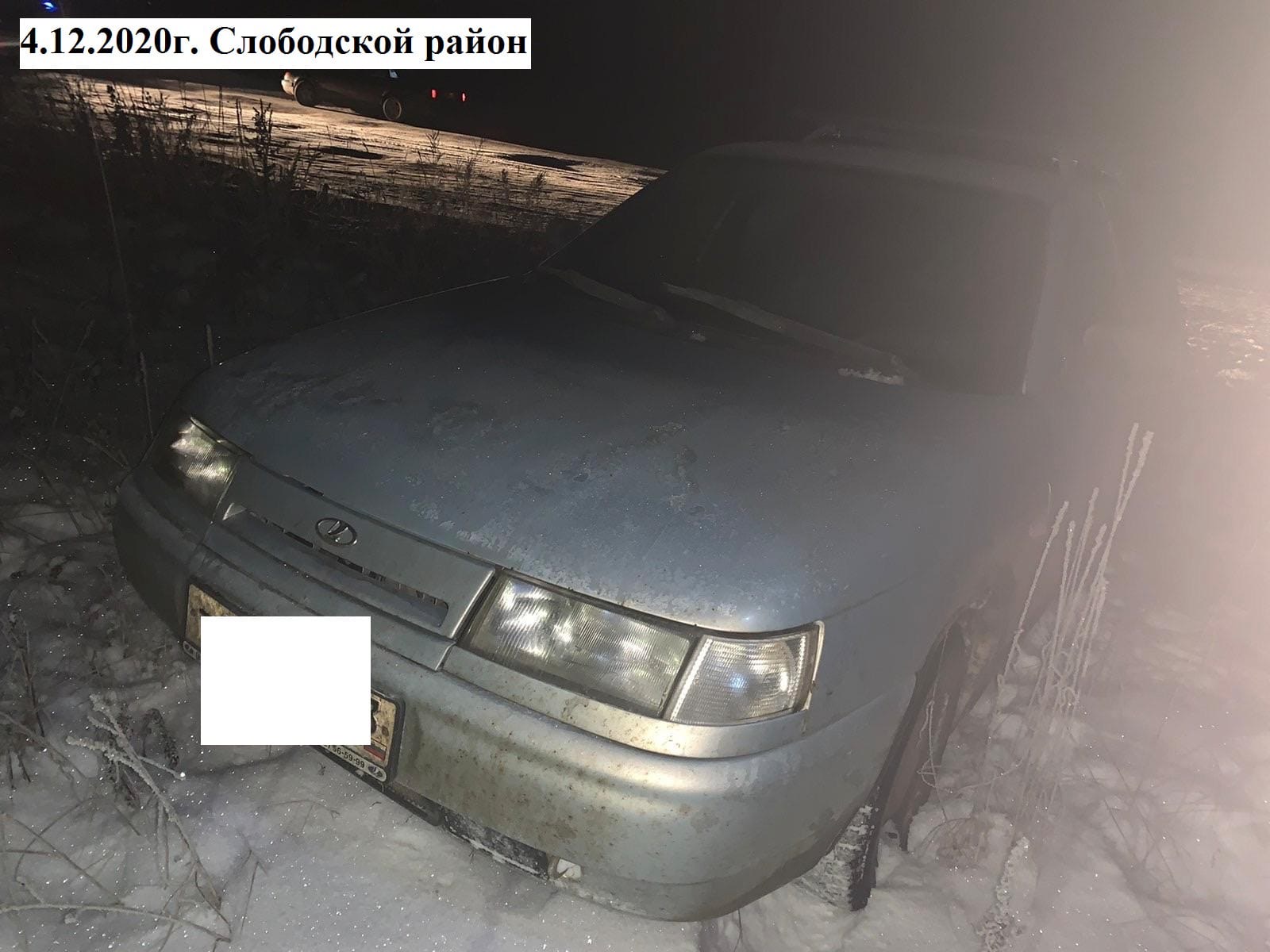 В Кировской области за день, опрокинувшись в кювет, погибли два водителя. О происшествиях сообщили в пресс-службе ГИБДД региона.