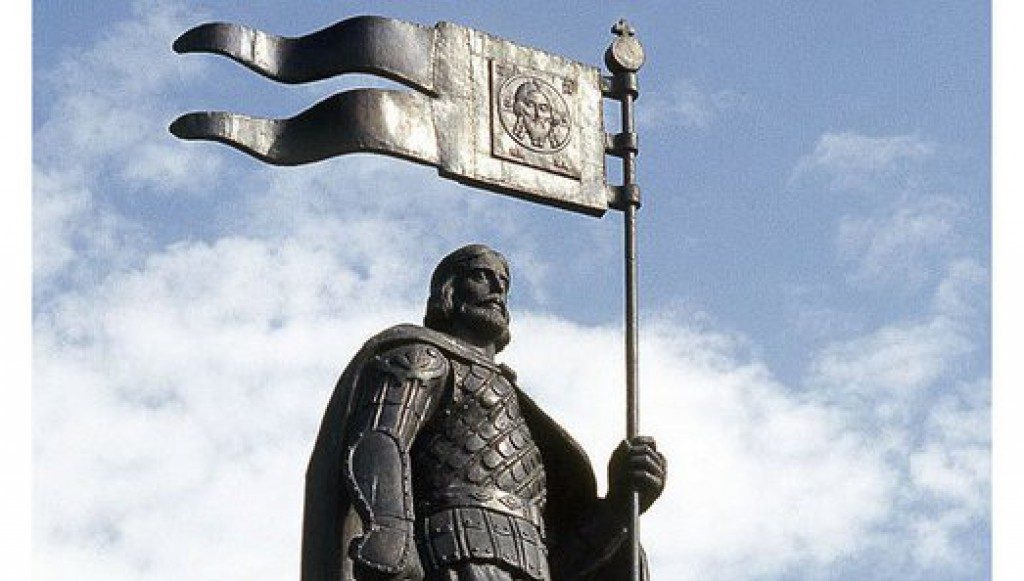 У филармонии предлагают установить памятник князю Александру Невскому