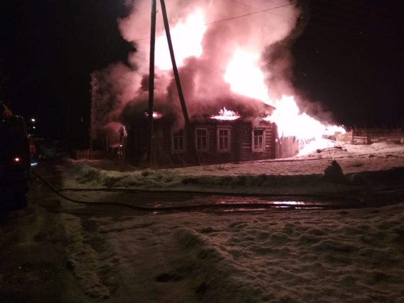 На пожаре в Омутнинске погибли два человека